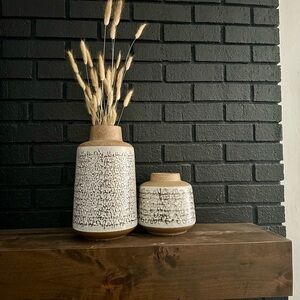 Vase set. Perfect condition. See picture with dimensions.